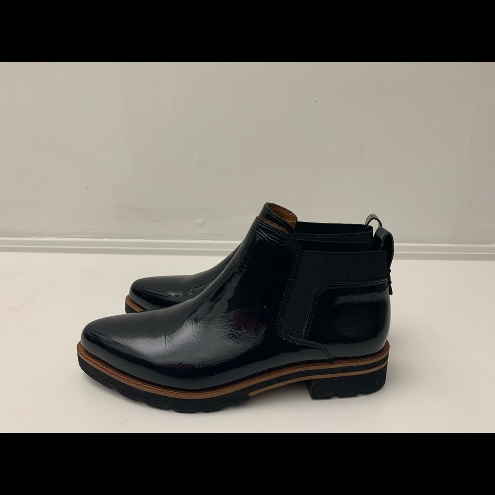 Franco Sarto ankle shoes